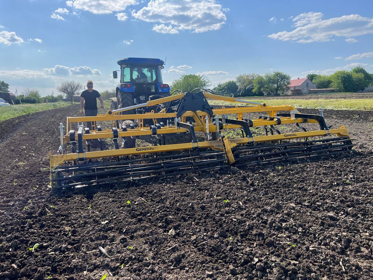 Solid semi-trailed 3-row cultivator General – Bellota 4.8 Solid semi-trailed 3-row cultivator General – Bellota 4.8