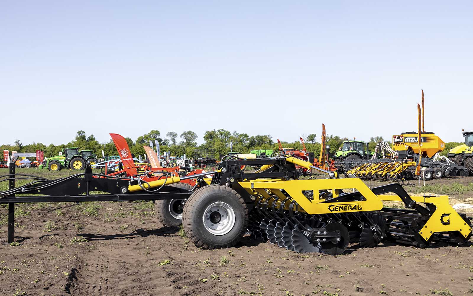 Лущильник прицепной 4,2 м Лущильник прицепной 4,2 м