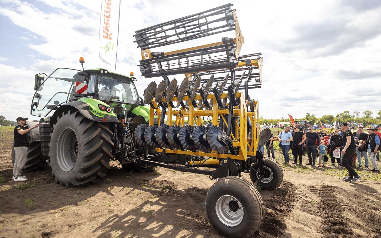 Лущильник прицепной 4,2 м Лущильник прицепной 4,2 м