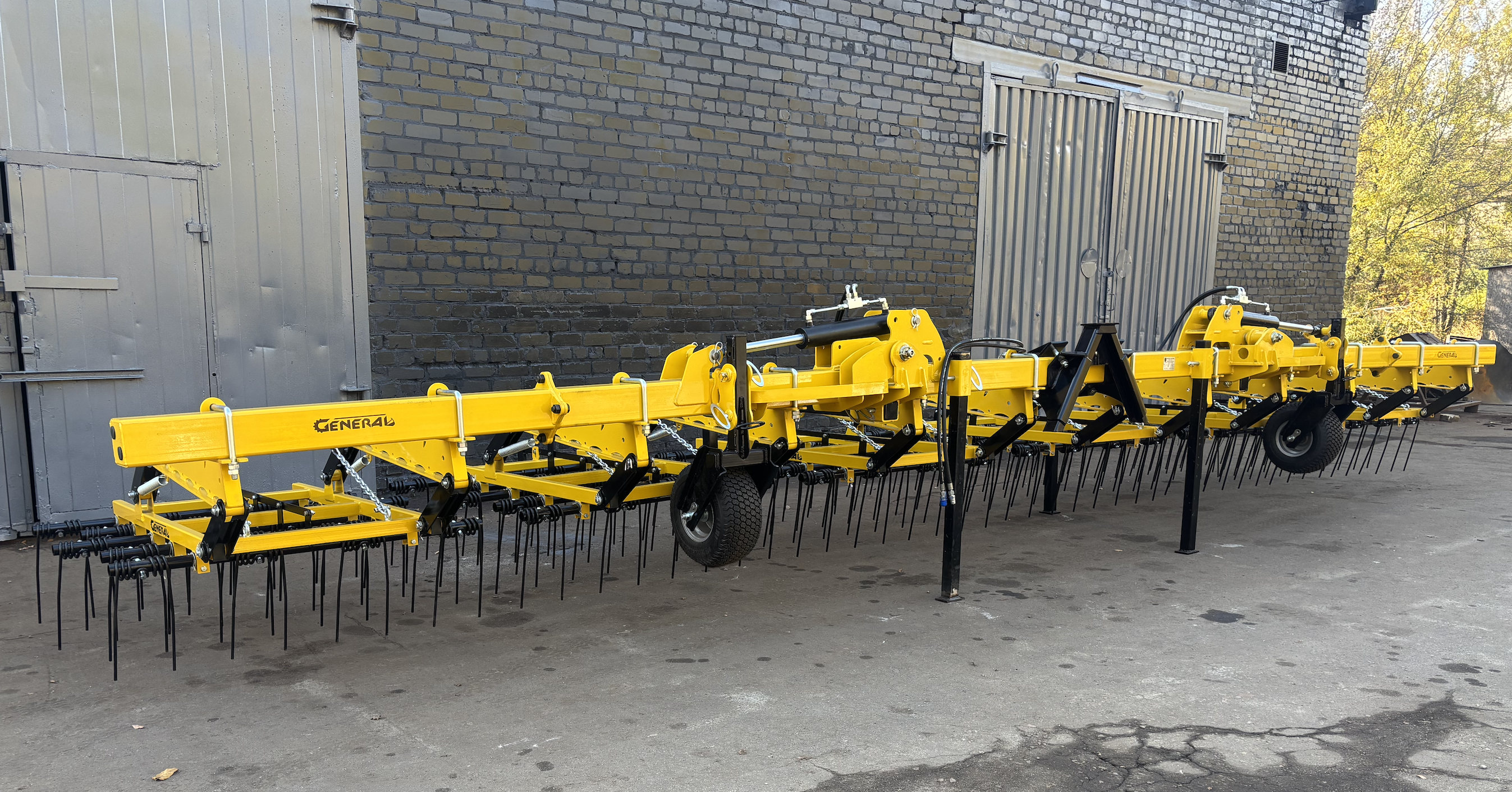 Универсальная пружинна борона 9 м Универсальная пружинна борона 9 м